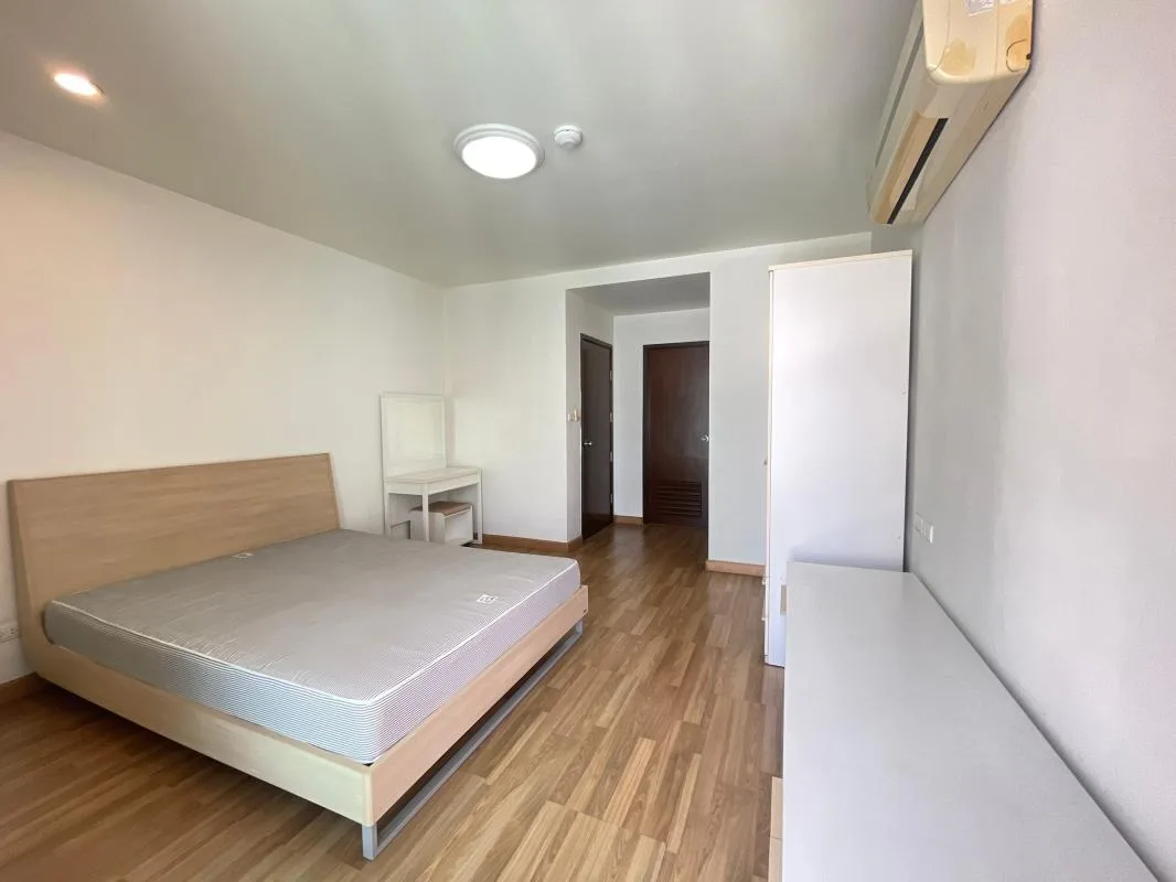 Y.o. Place — photo 11