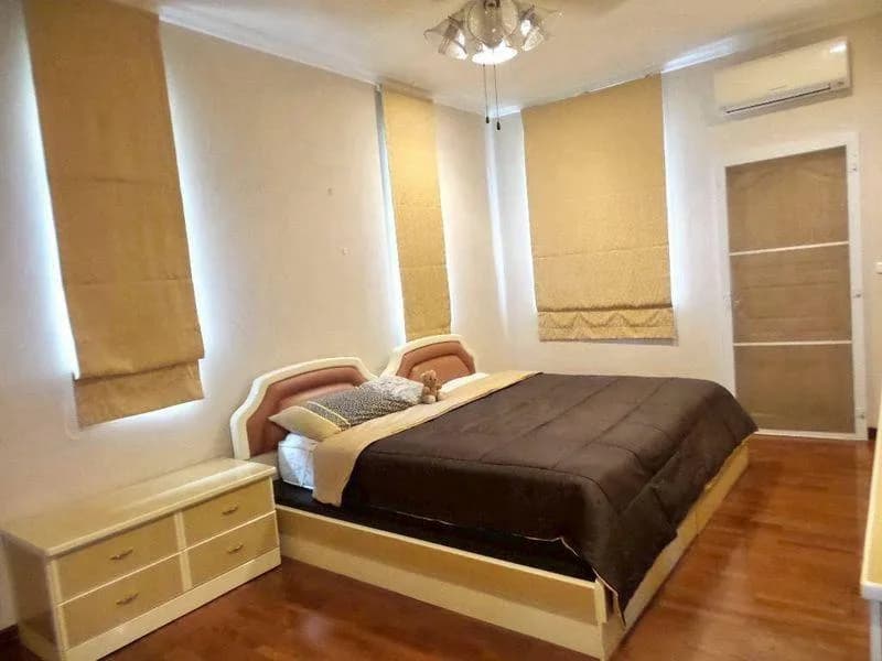 Sittarom Regent Sukhumvit 105 — photo 11