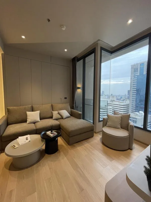 The Esse Asoke — photo 1