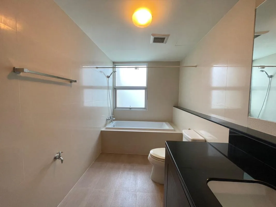 Y.o. Place — photo 11