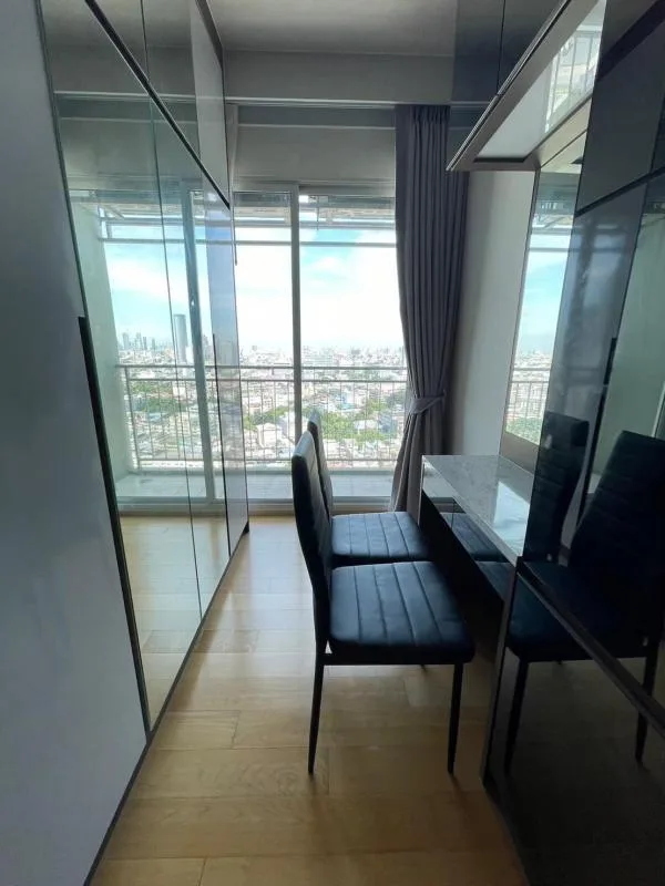 Hive Sathorn — photo 4