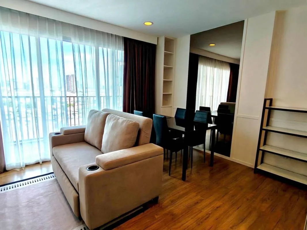 Fuse Chan - Sathorn — photo 1