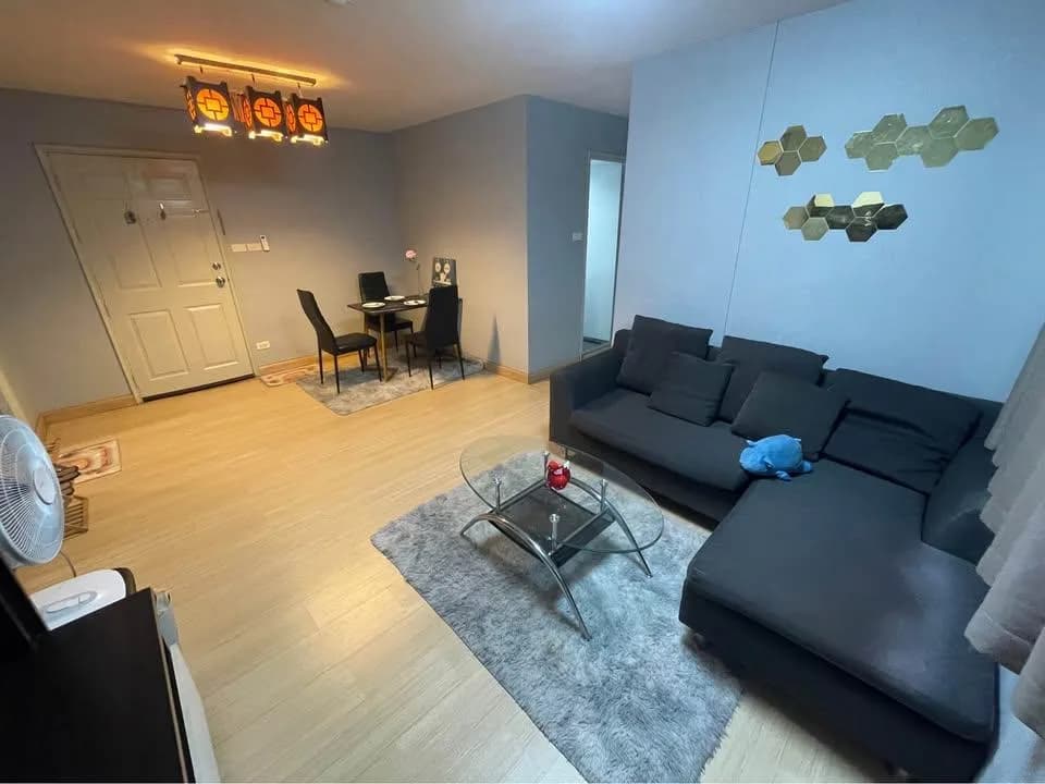 Lumpini Center Sukhumvit 77 — photo 1