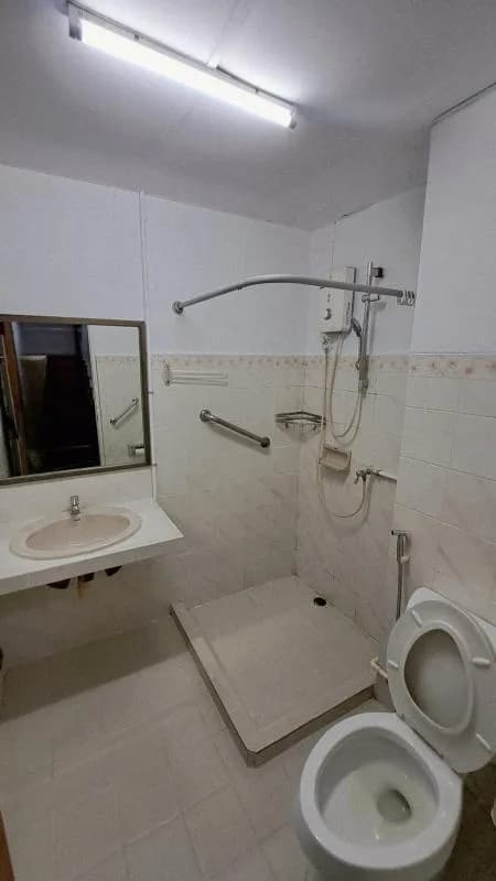 Townhouse Soi Prasoet Di — photo 12