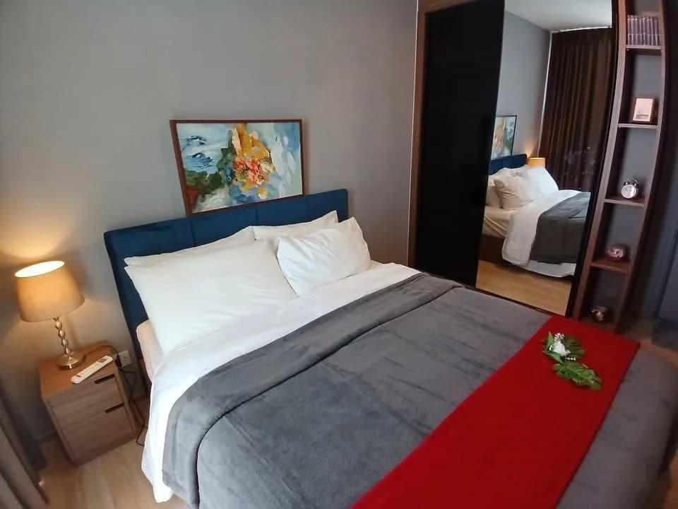 Taka Haus Ekamai 12 — photo 15