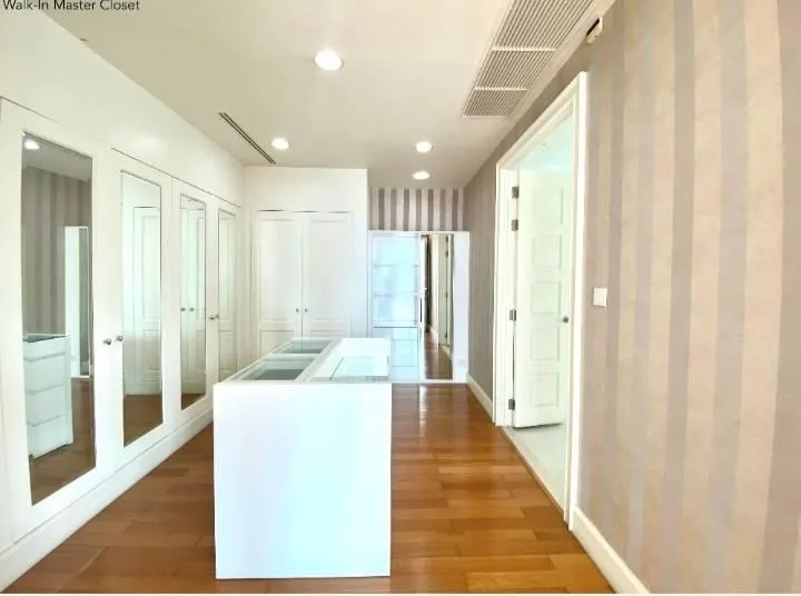 Royce Private Residences — photo 7