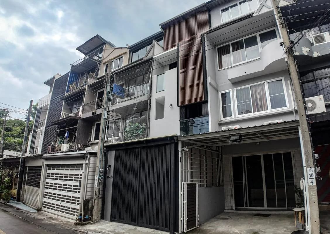 Townhouse Soi Chaiyaphruek — photo 17