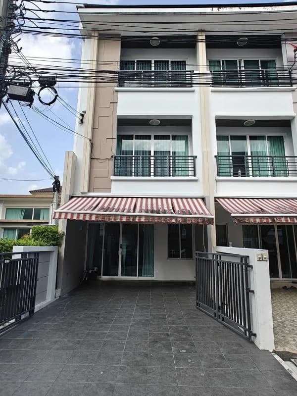 Baan Klang Muang Ladprao 71 — photo 1