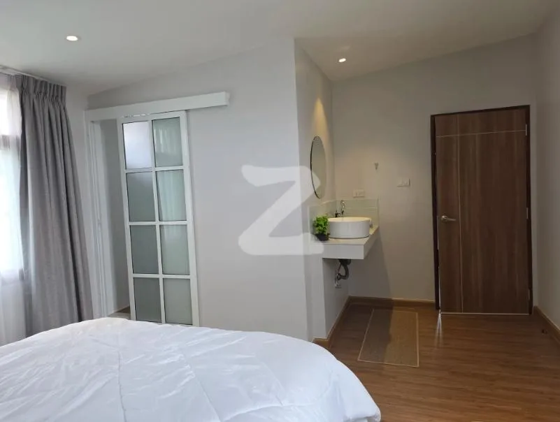Townhome — photo 11