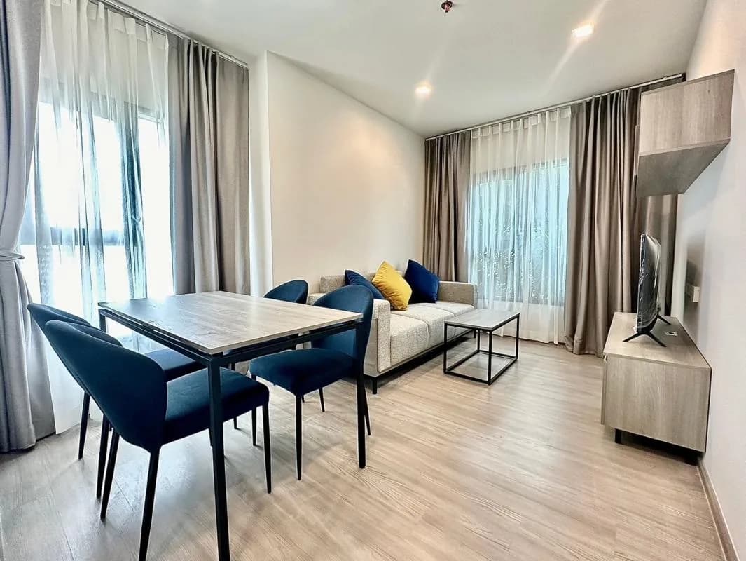 The Base Phetchaburi-thonglor — photo 1