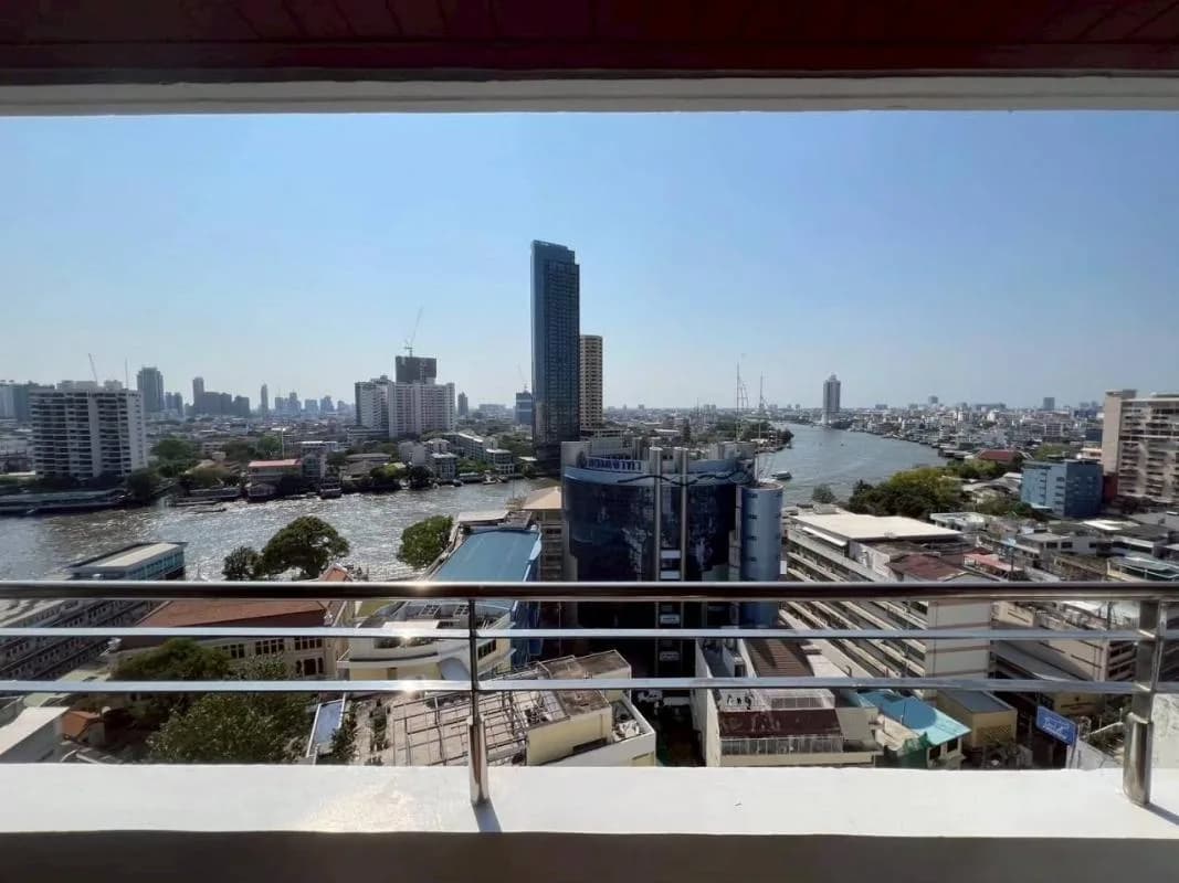 Si Phraya River View — photo 18