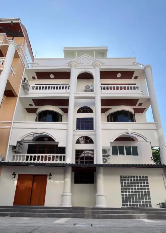 White Mansion — photo 19