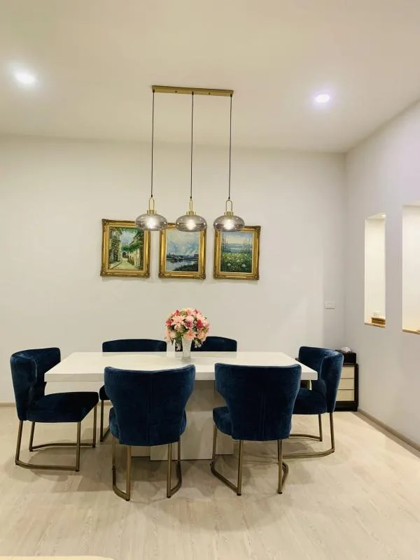 Townhome — photo 1