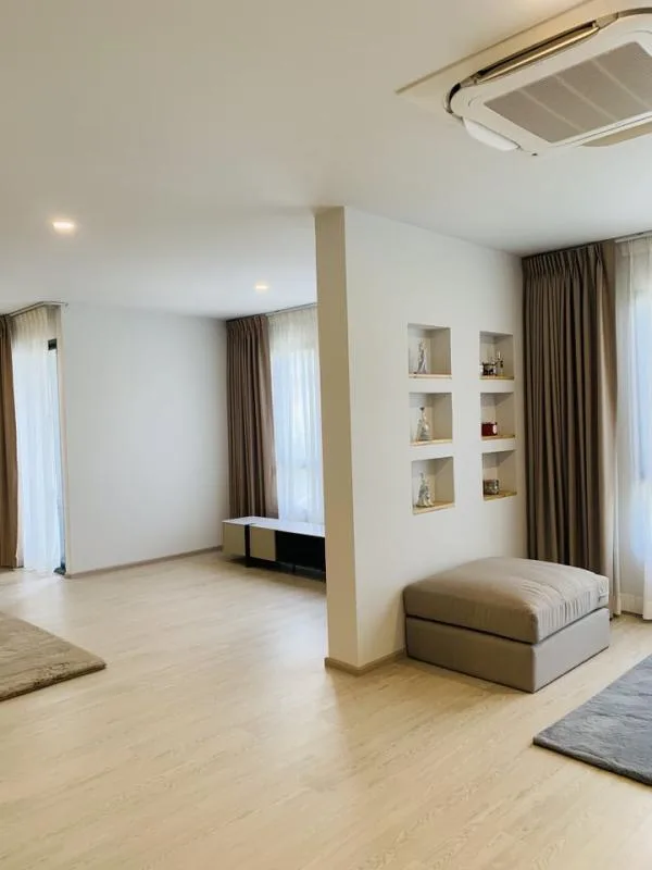 Townhome — photo 13
