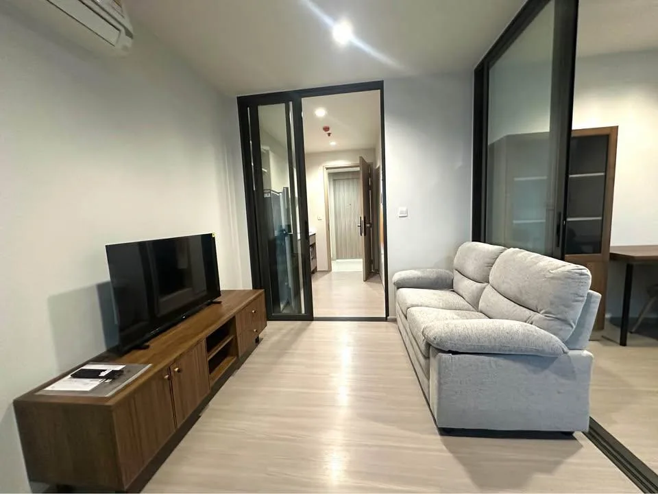 Life Sathorn Sierra — photo 1