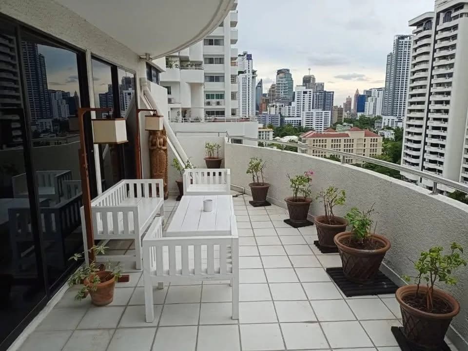 Supalai Place — photo 16