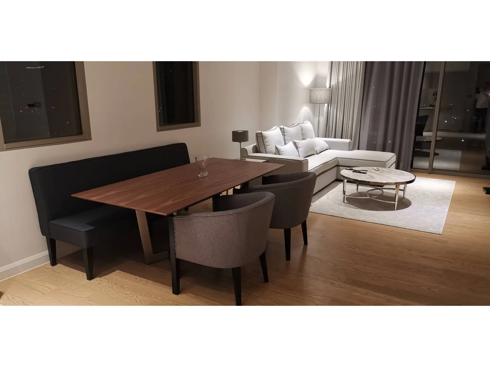 Magnolias Waterfront Residences — photo 4