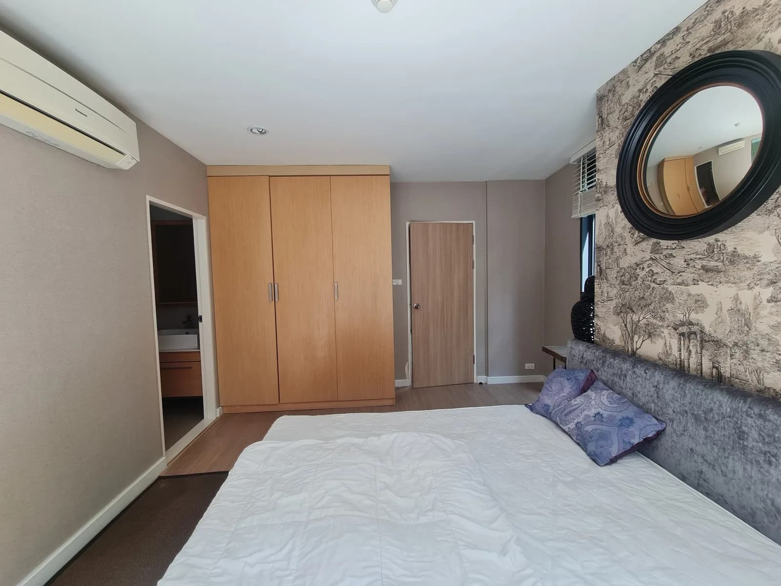 D 25 Thonglor — photo 2
