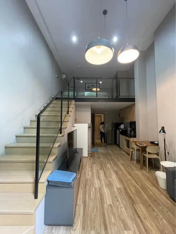 Blossom Condo @ Sathorn - Charoenrat — photo 1