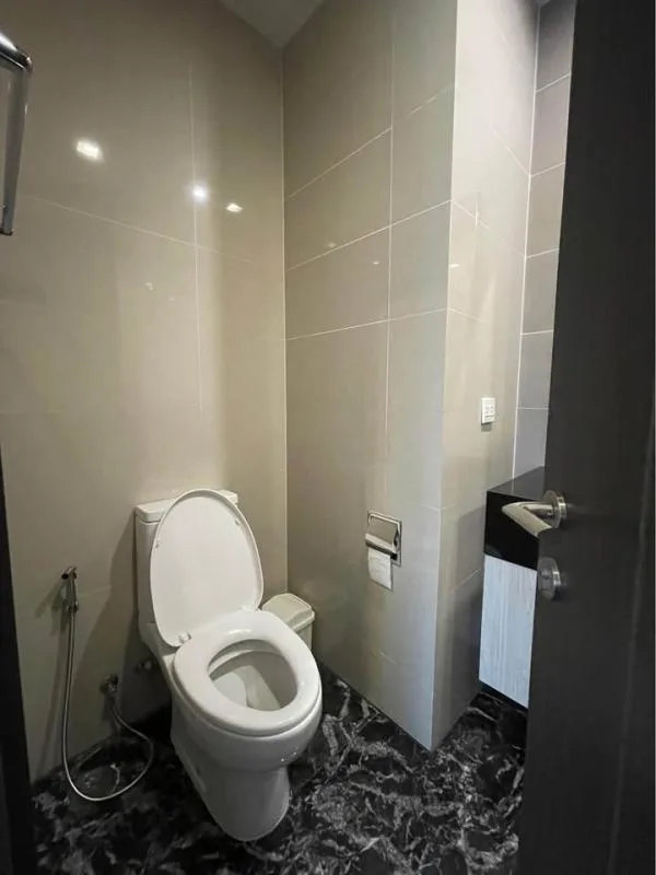 Edge Sukhumvit 23 — photo 10