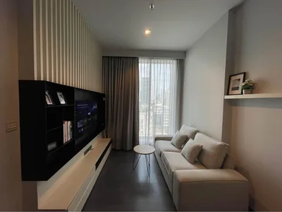 Edge Sukhumvit 23