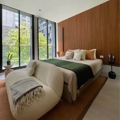 Noble Ploenchit