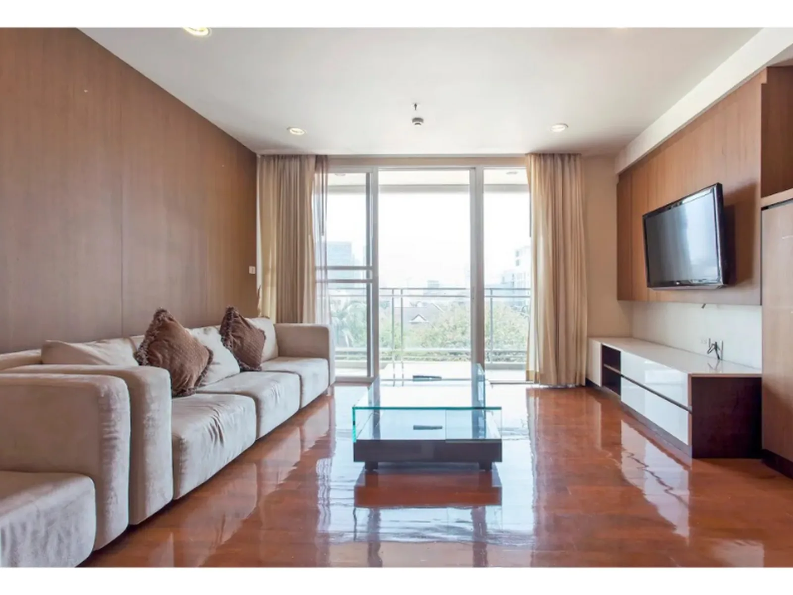 Richmond Hills Residence Thonglor 25 — photo 1