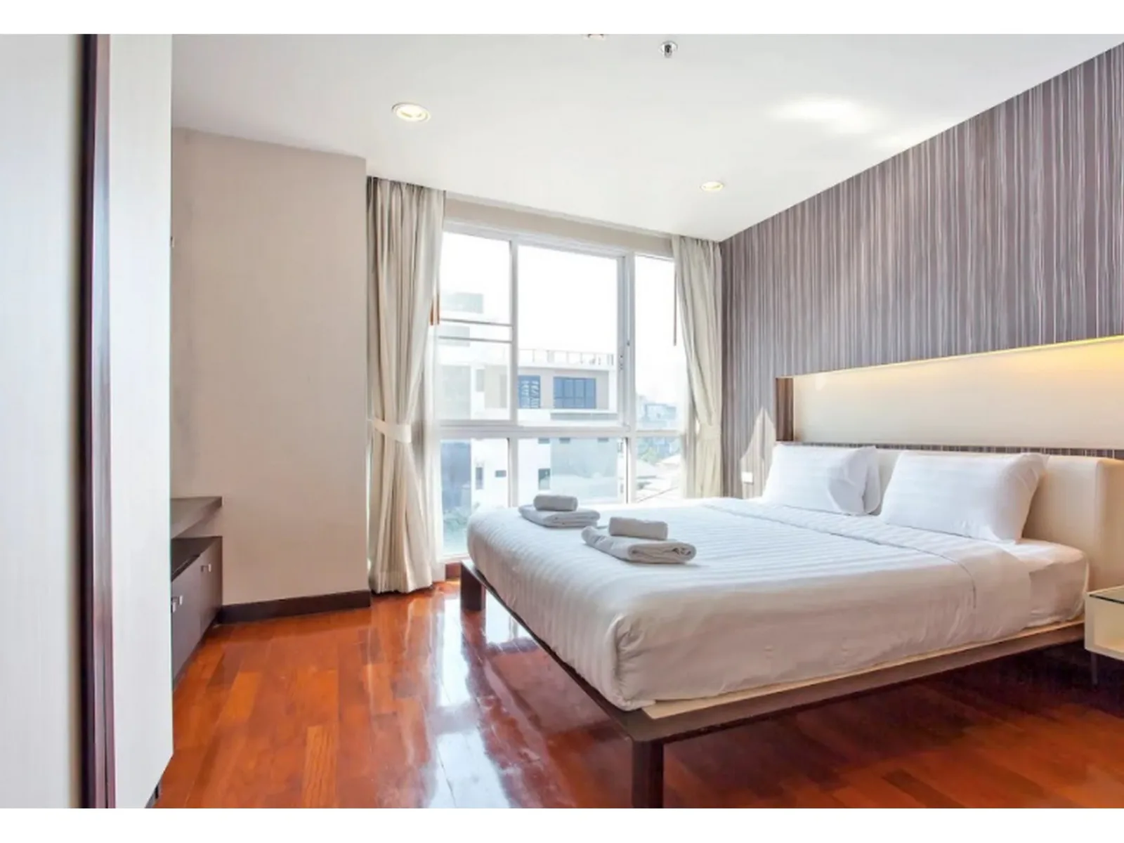 Richmond Hills Residence Thonglor 25 — photo 6