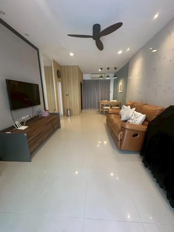 Baan Klang Muang Sathorn-taksin 2 — photo 2