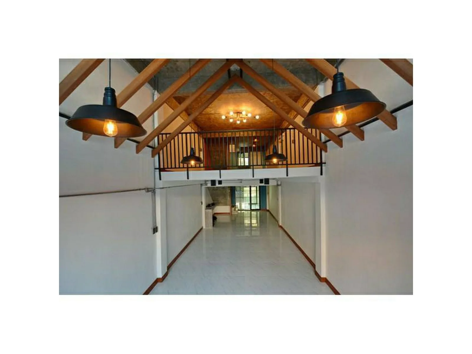 Townhouse 85/33 Phahonyothin — photo 1