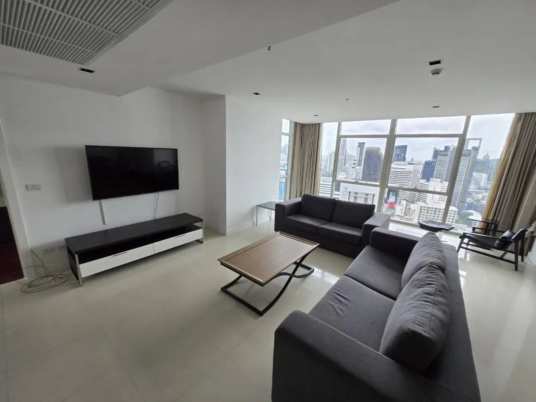 Athenee Residence — photo 1