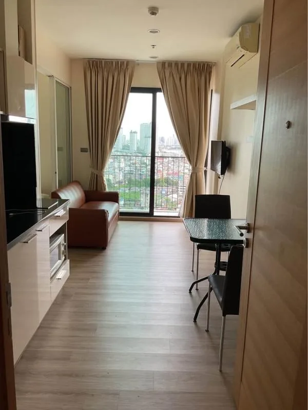 Fuse Sathorn - Taksin — photo 1