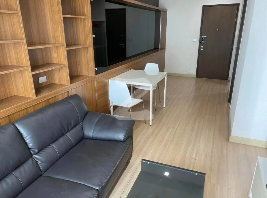 Sky Walk Condominium — photo 2