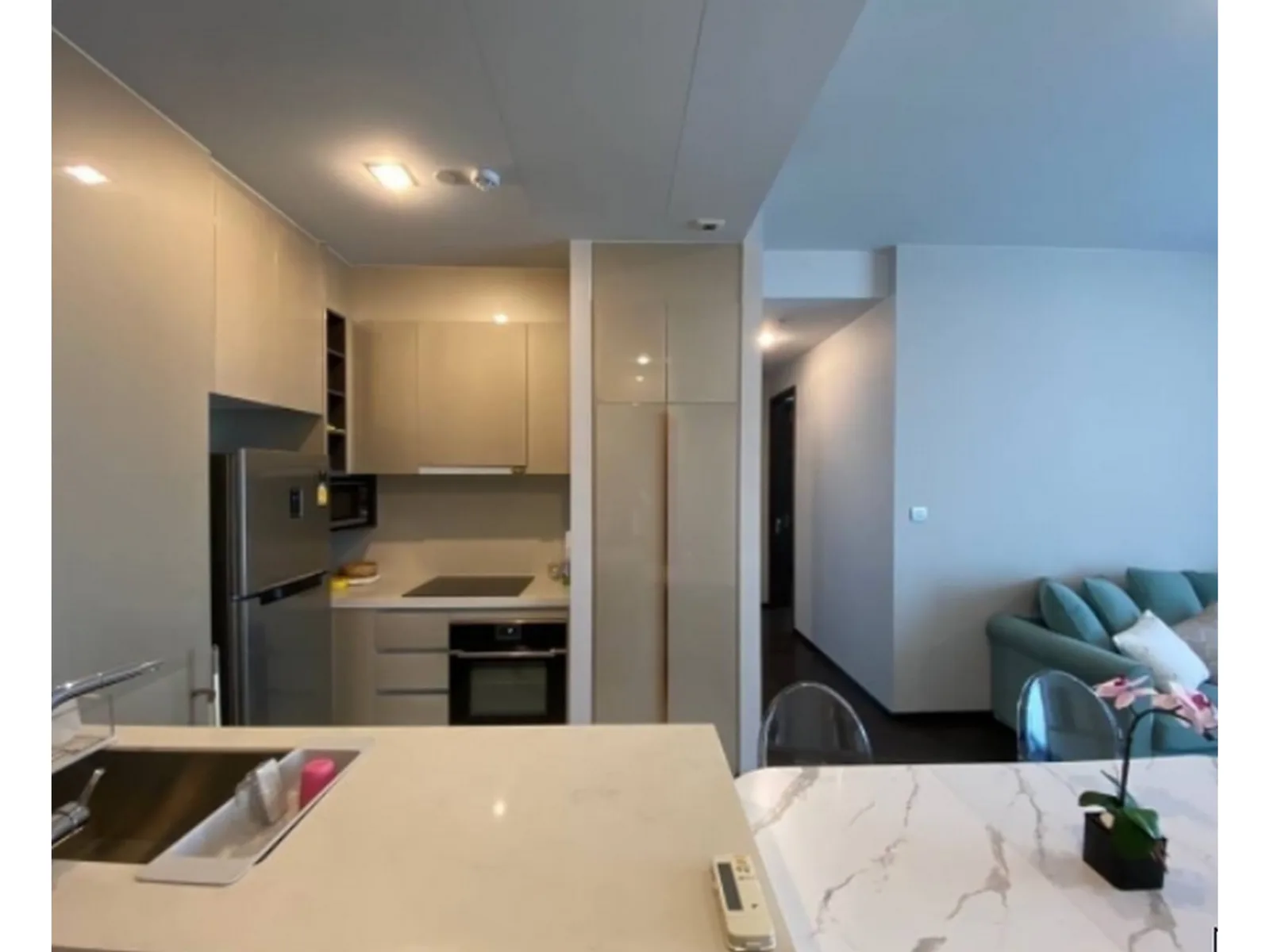Laviq Sukhumvit 57 — photo 3