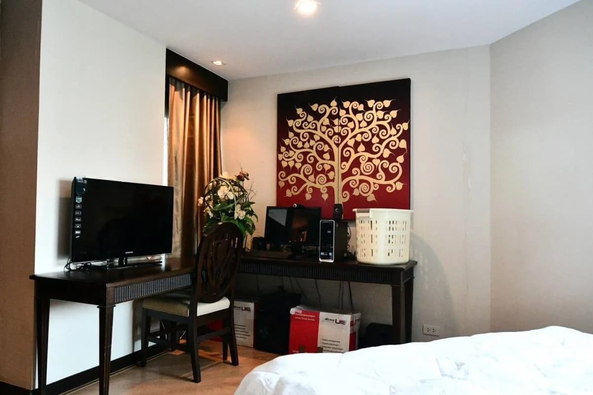 Sathorn Gardens — photo 16