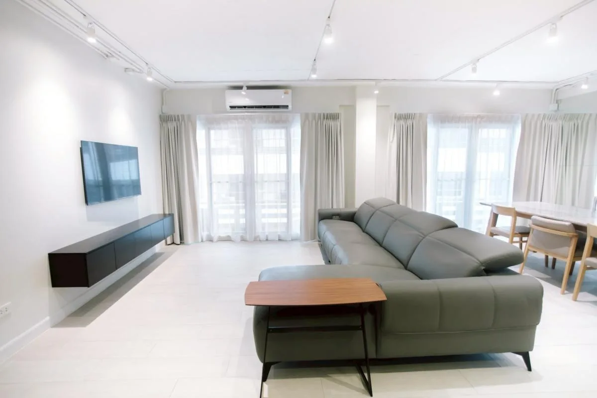 Navin Court — photo 2