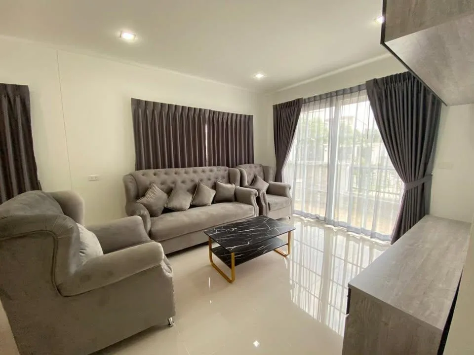 Golden Neo Sathorn — photo 1