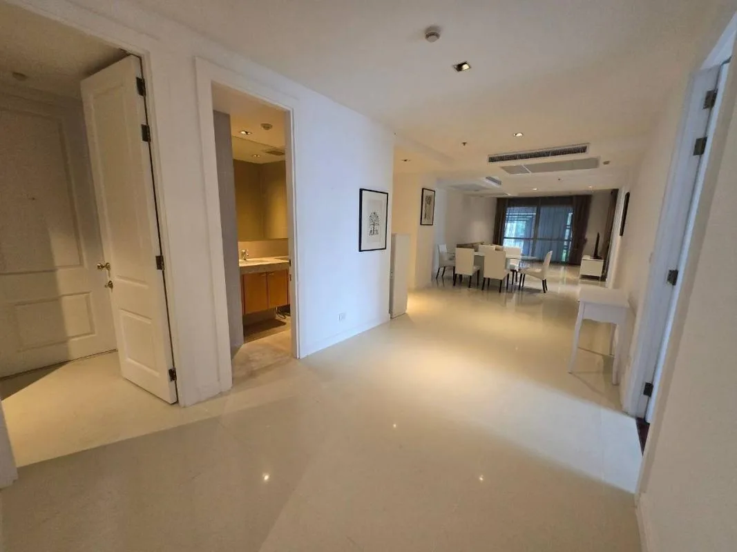 Athenee Residence — photo 2