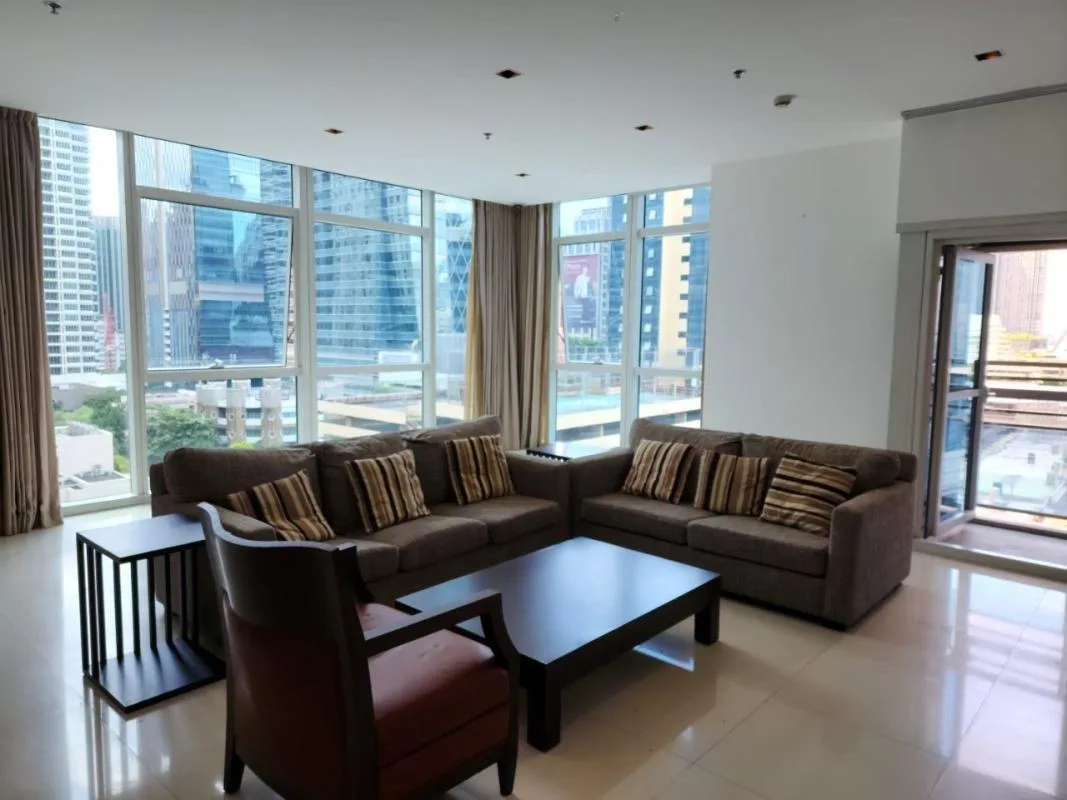 Athenee Residence — photo 1