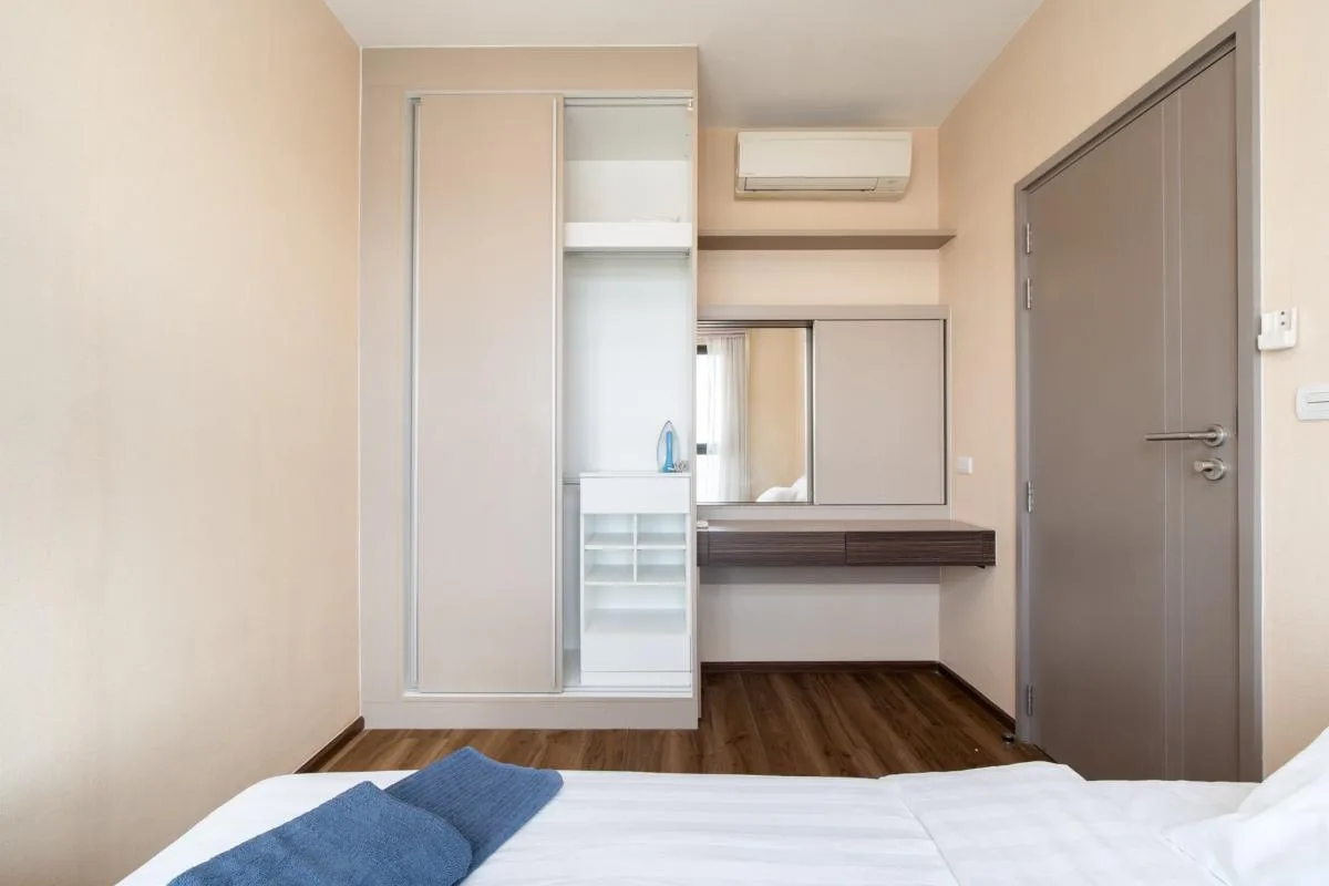 Teal Sathorn-taksin — photo 14