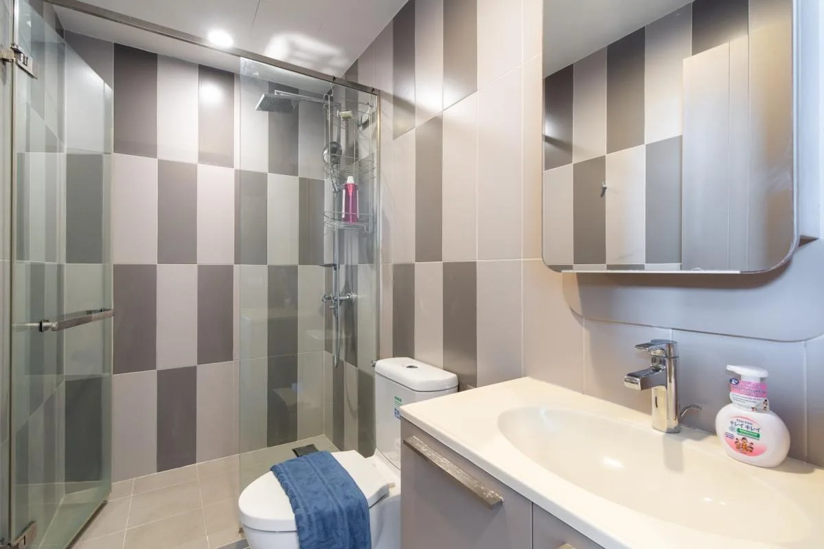 Teal Sathorn-taksin — photo 17