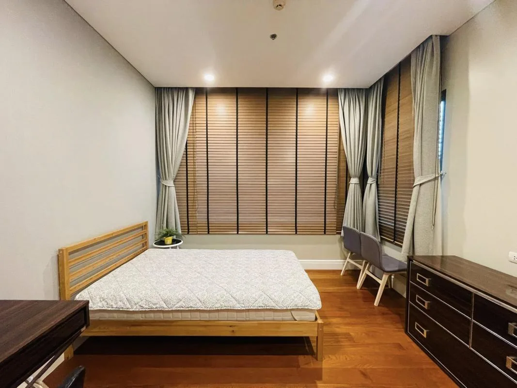 Bright Sukhumvit 24 — photo 11