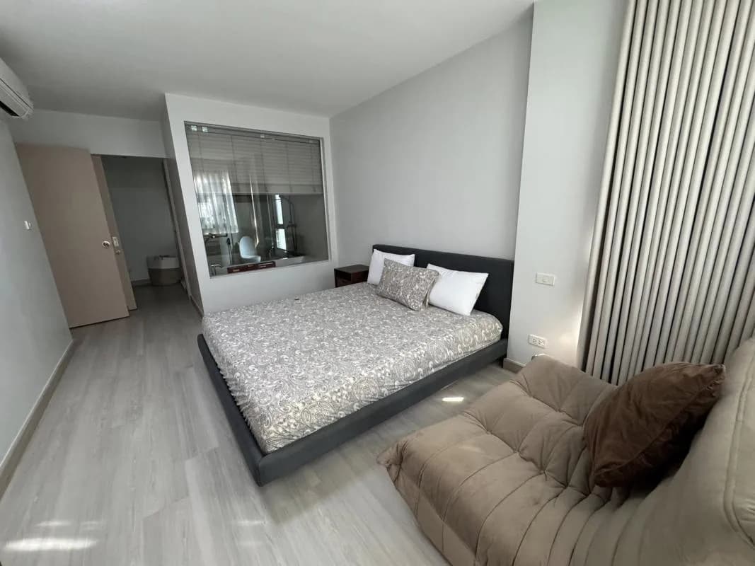 Issara@42 Sukhumvit — photo 3