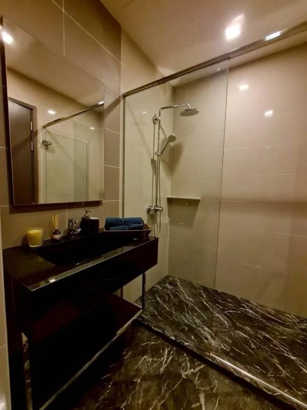 Edge Sukhumvit 23 — photo 9