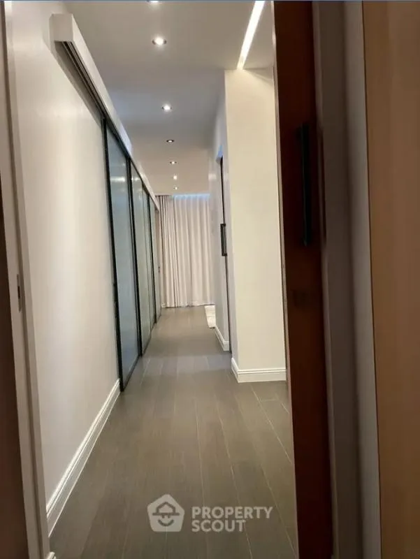 Penthouse Condominium 3 — photo 15