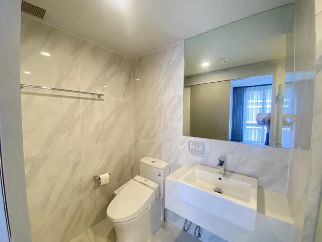 Ideo Mobi Sukhumvit 40 — photo 15