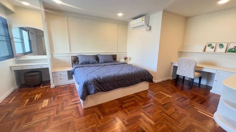M Tower Apartment — photo 6