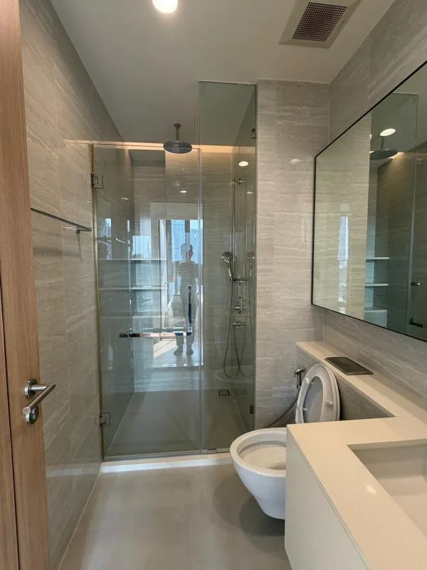 Anil Sathorn 12 — photo 10