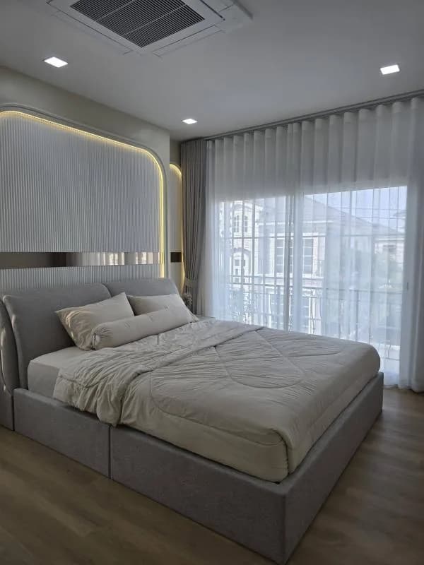 Golden Neo Sukhumvit Lasalle — photo 18