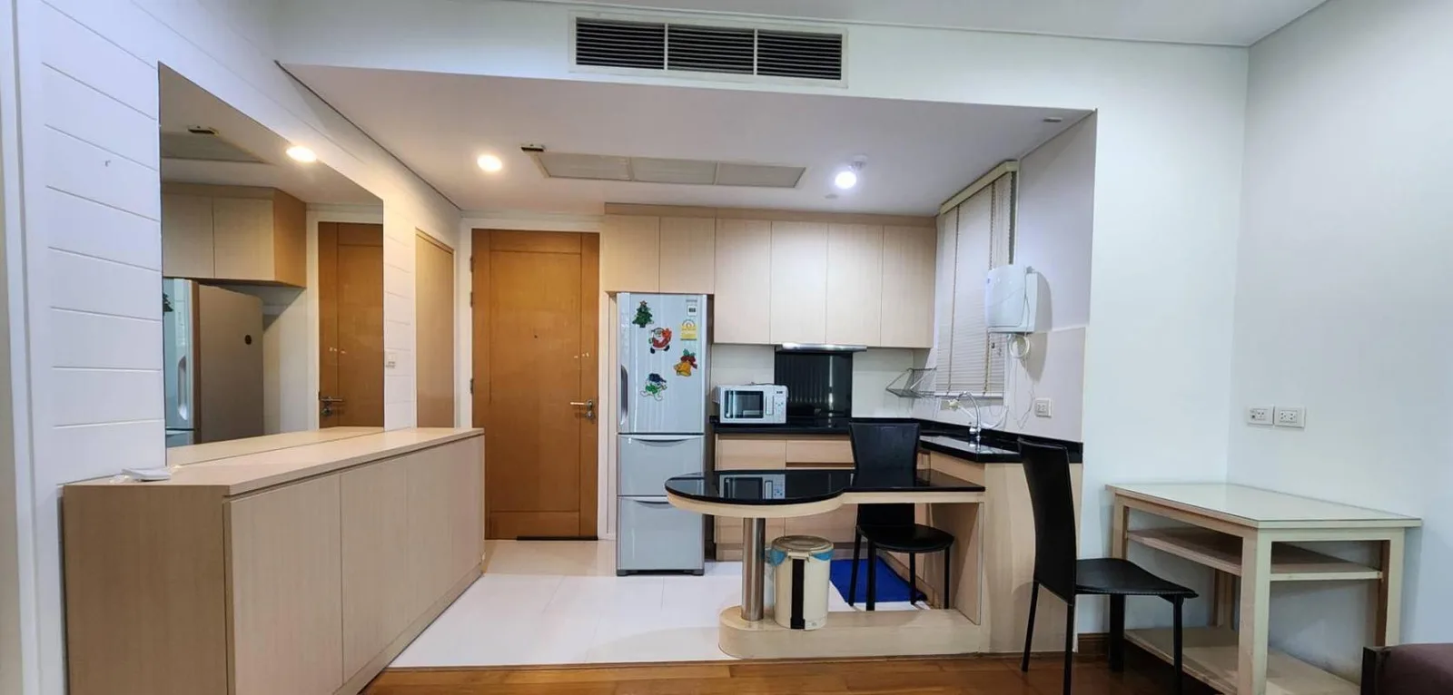 Wind Sukhumvit 23 — photo 2